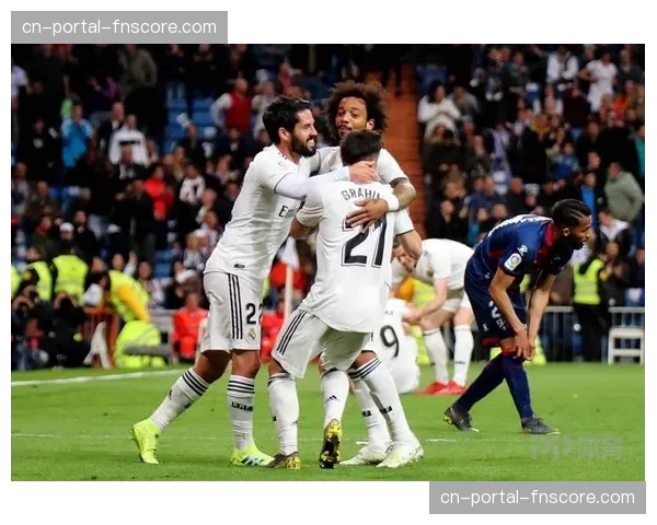 西甲第28轮：皇家马德里半场1-0暂领先塞维利亚，贝林厄姆远射破门